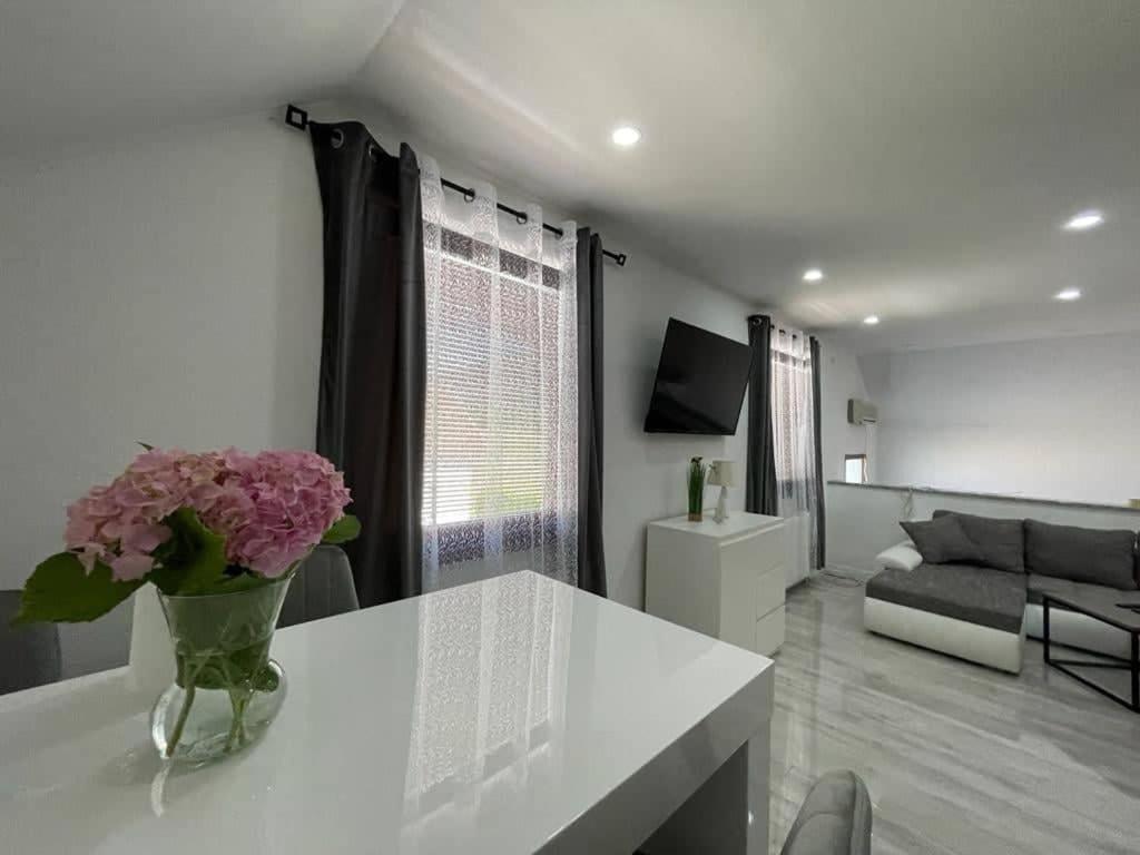 Apartman Pavenka Otocsán Kültér fotó